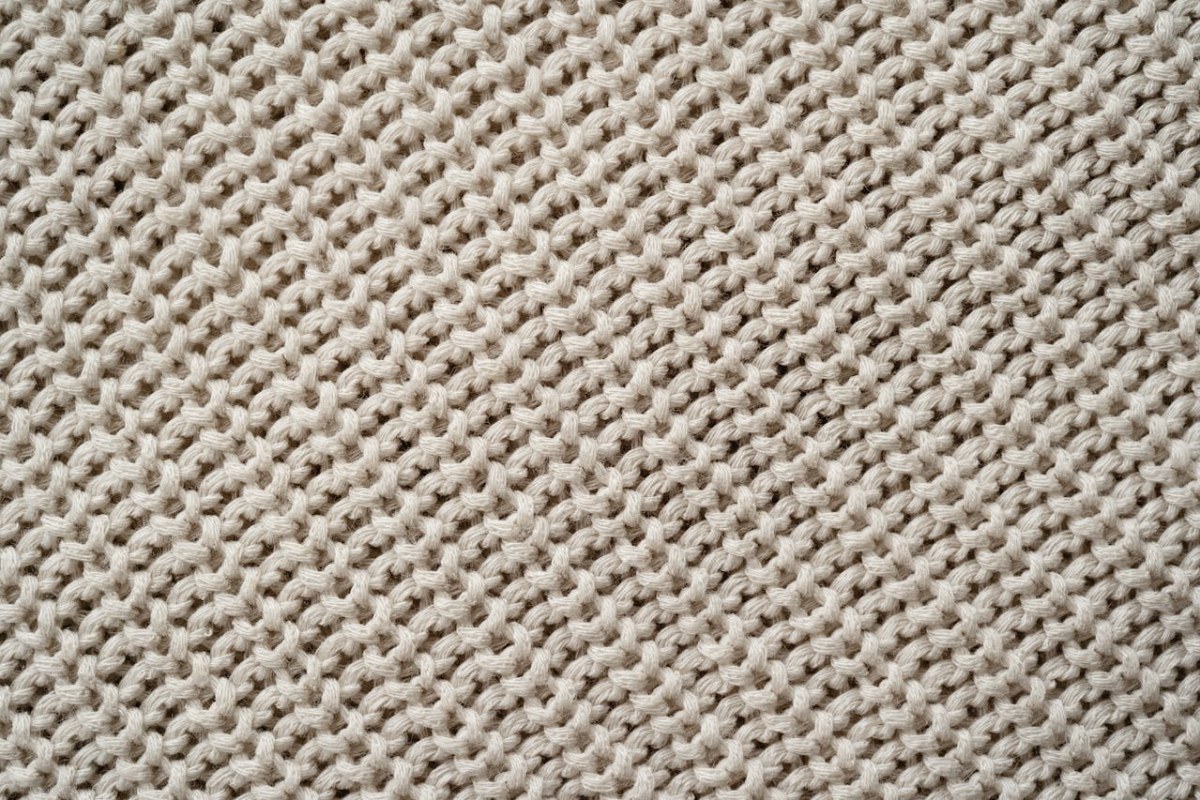 الضلع الأساسي (garter stitch) — أبسط أنماط الحياكة