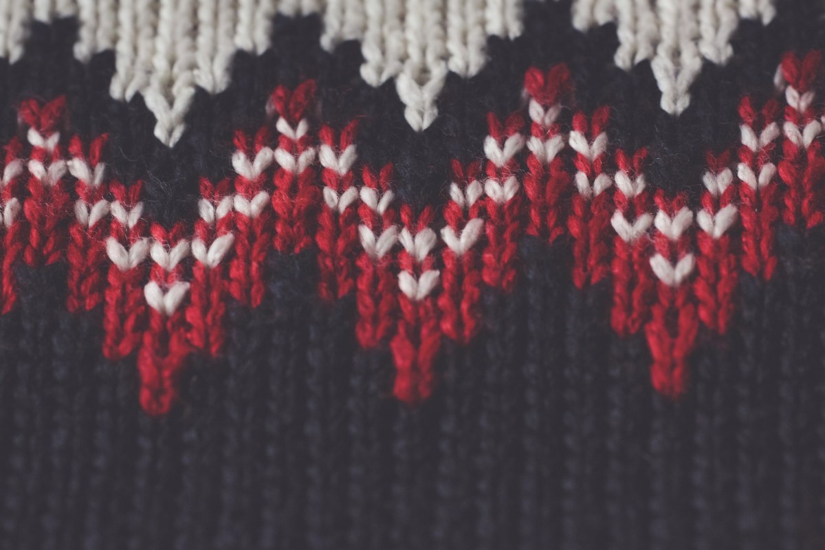 Intarsia Knitting — Colorwork for Large Color Blocks