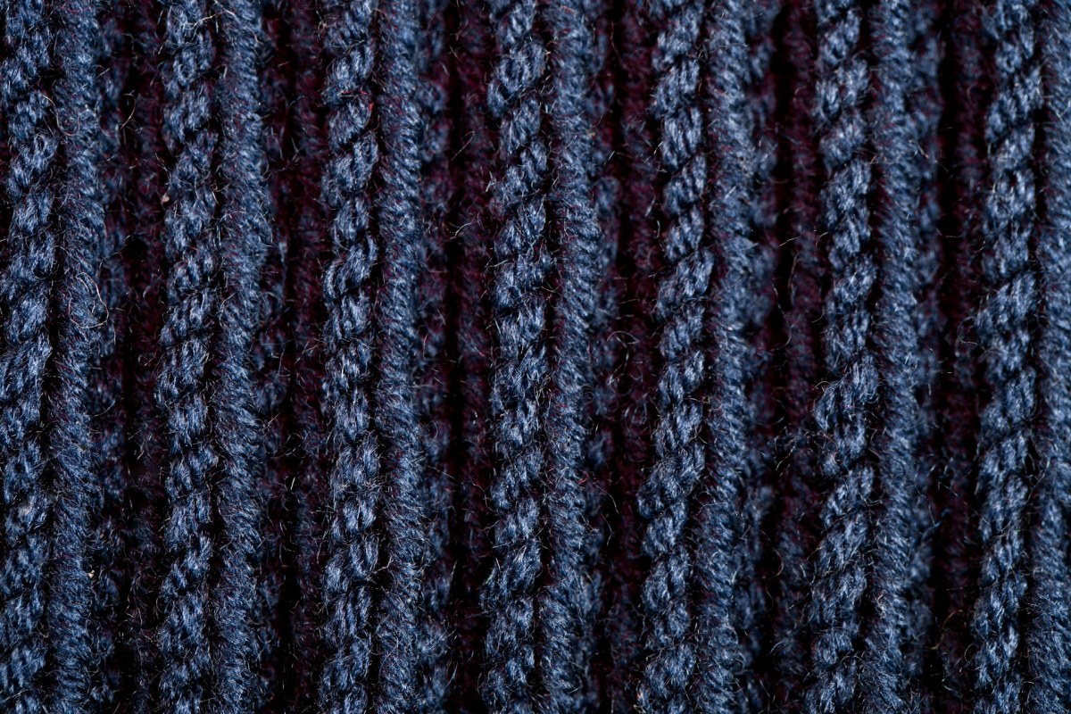 Rib Stitch — Elastic Pattern for Edges and Cuffs