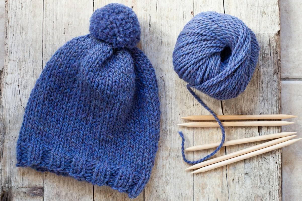 Knitted Hat — Simple Pattern for Beginners
